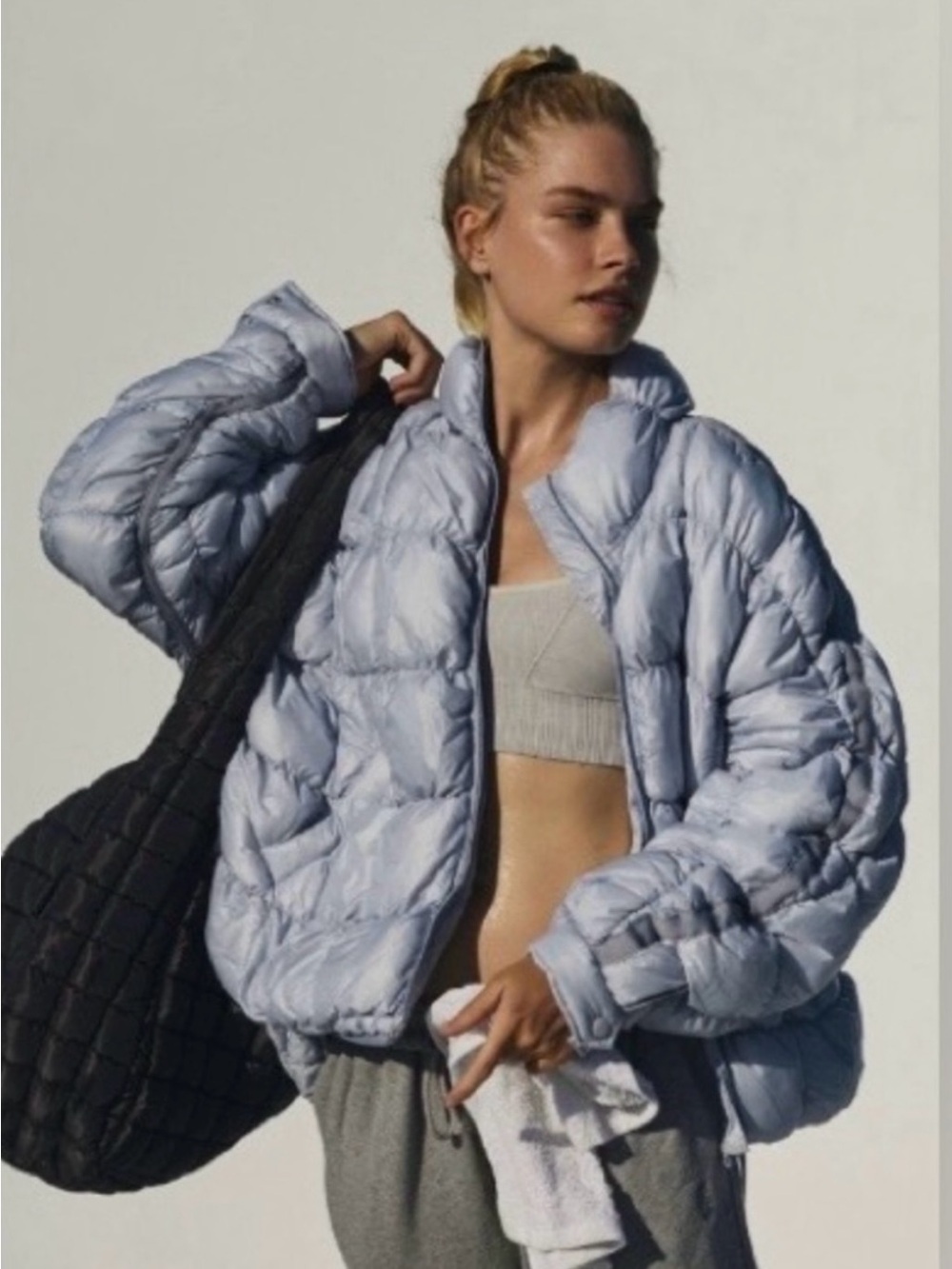 Free People Pippa Scrunchy Glossy Packable
Puffer Jacket Ice Grey Size S
